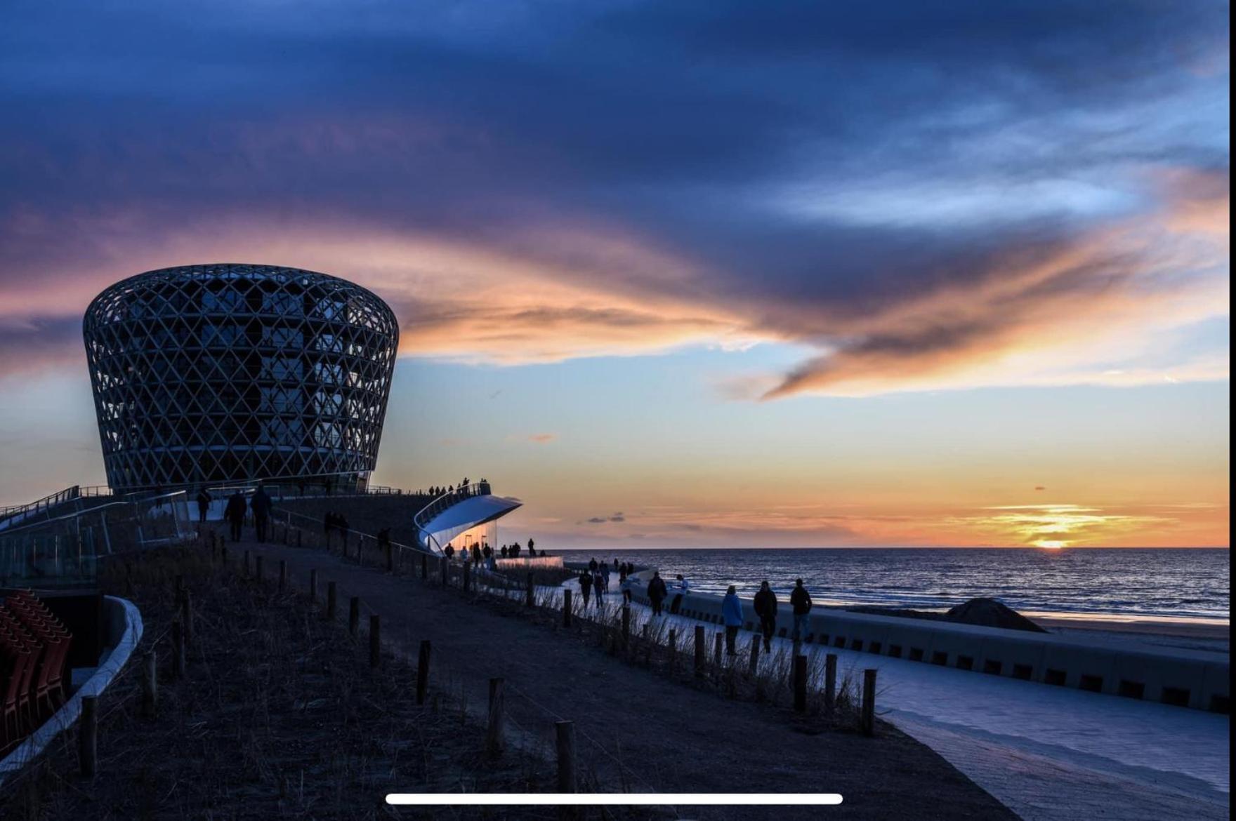 Zeezicht, Volledig Gerenoveerd Luxe Appartement Middelkerke Bagian luar foto