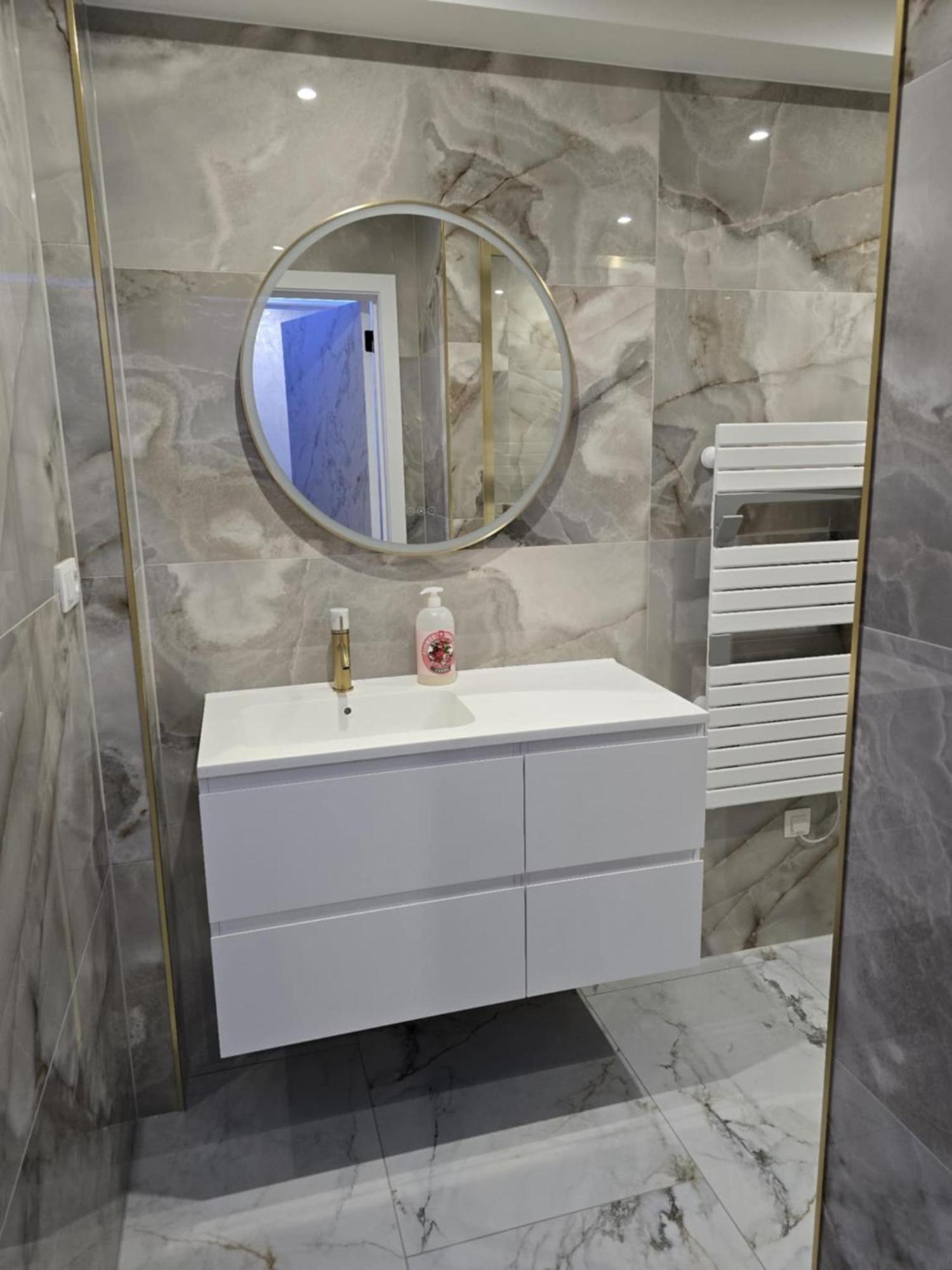 Zeezicht, Volledig Gerenoveerd Luxe Appartement Middelkerke Bagian luar foto